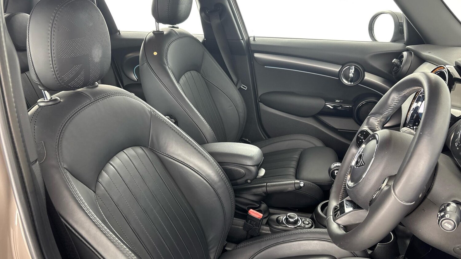 Used MINI Hatch 2021 for sale - 77016588: Photo 11