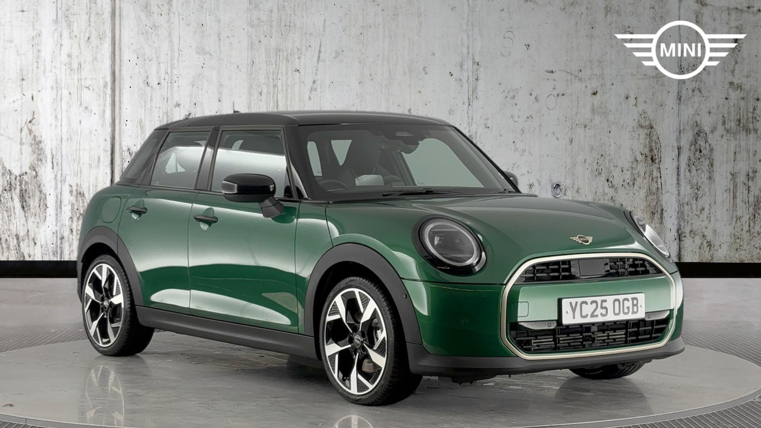 Used MINI Cooper 2025 for sale - 76760049: Photo 1