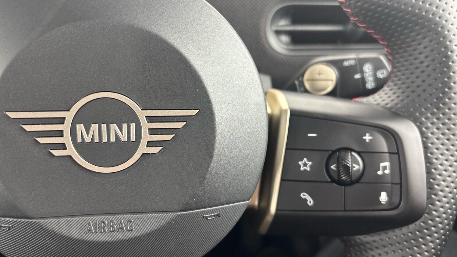 Used MINI Cooper 2025 for sale - 76760108: Photo 18