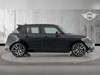 Used MINI Cooper 2025 for sale - 76760108: Photo