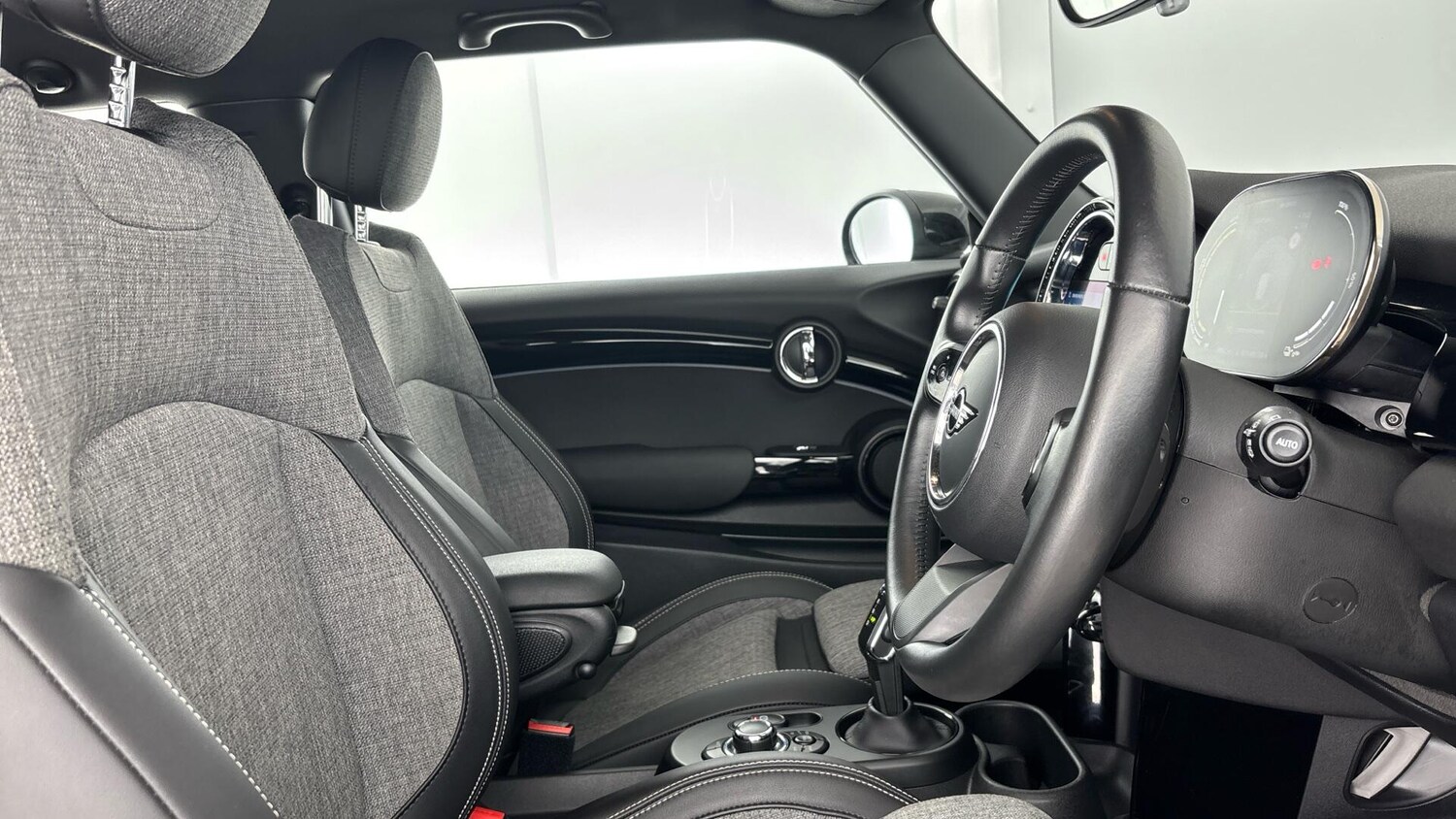 Used MINI Hatch 2022 for sale - 76760032: Photo 11