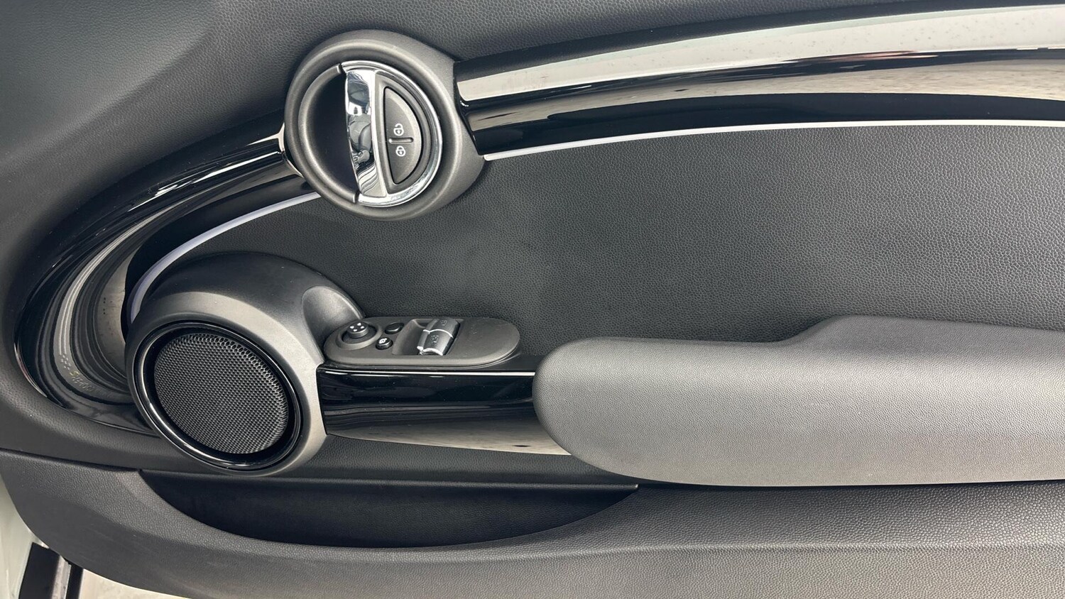 Used MINI Hatch 2022 for sale - 76760032: Photo 32