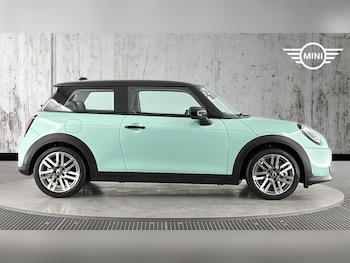 Used MINI Hatch 2025 for sale - 77969548: Photo