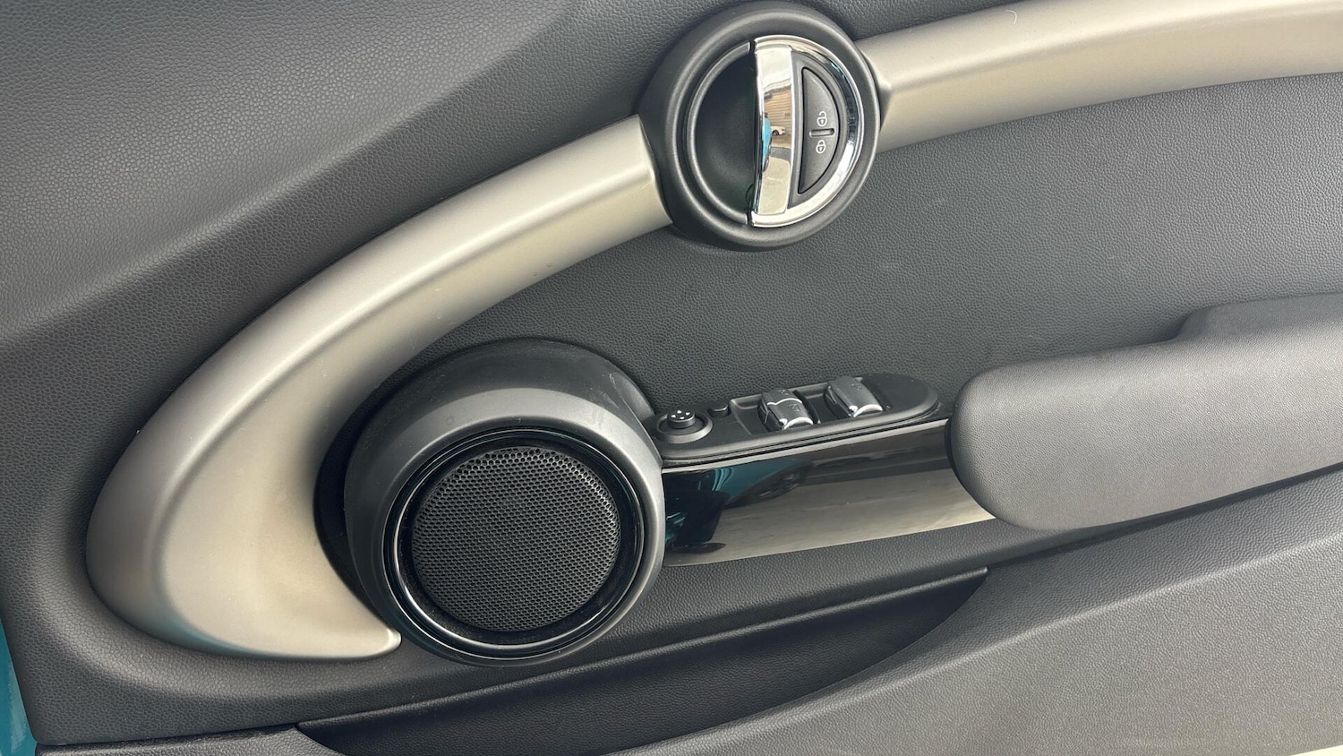 Used MINI Convertible 2017 for sale - 77564938: Photo 20