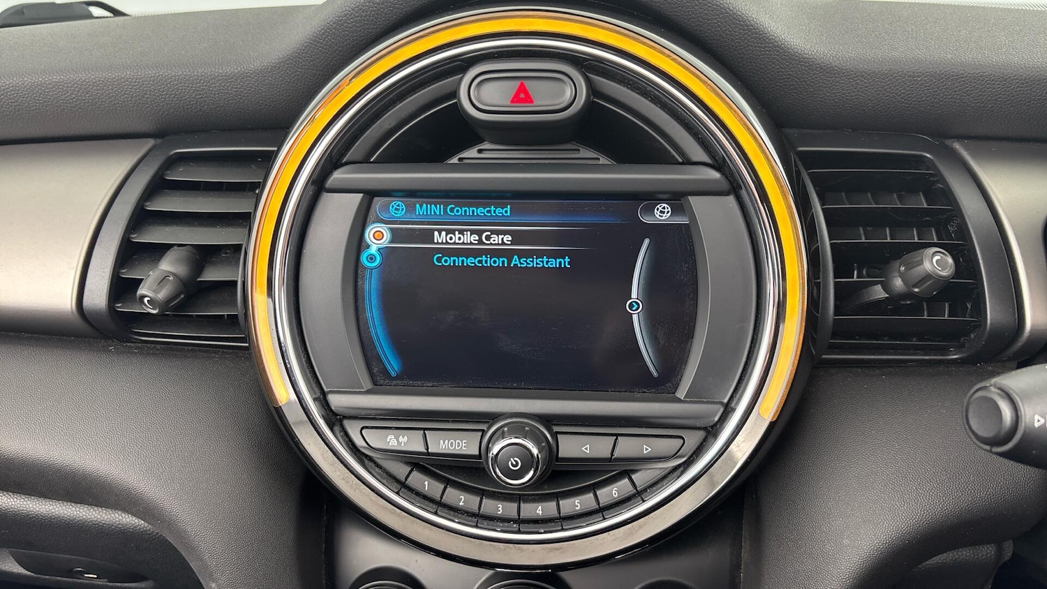 Used MINI Convertible 2017 for sale - 77564938: Photo 28