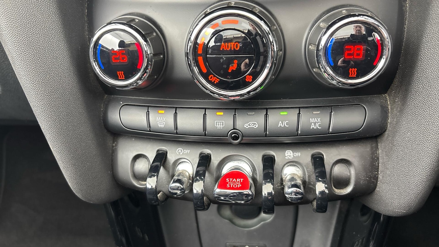 Used MINI Convertible 2017 for sale - 77564938: Photo 32