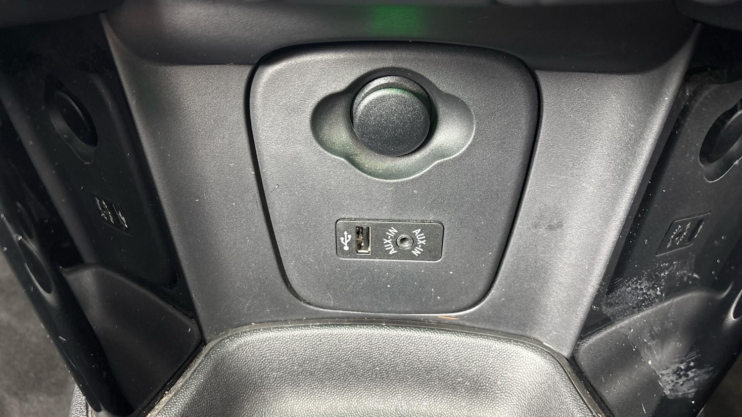 Used MINI Convertible 2017 for sale - 77564938: Photo 33