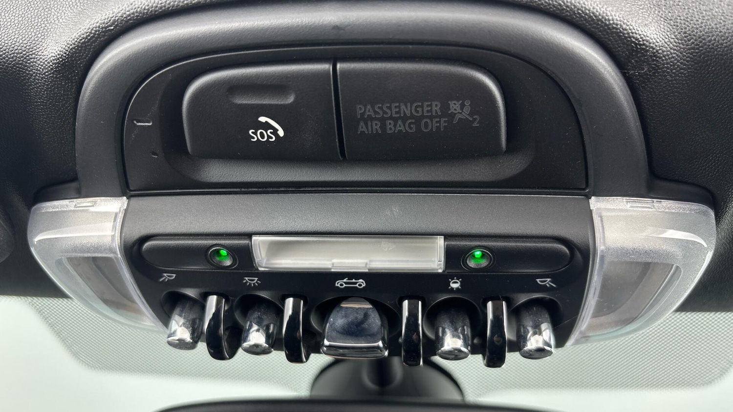 Used MINI Convertible 2017 for sale - 77564938: Photo 38