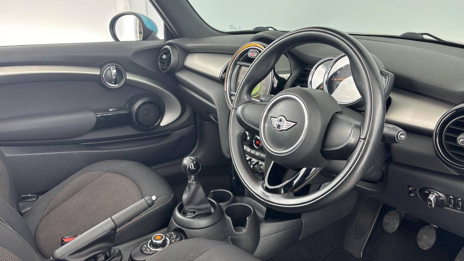 Used MINI Convertible 2017 for sale - 77564938: Photo 6