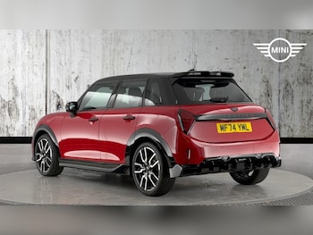 Used MINI Cooper 2024 for sale - 76952777: Photo