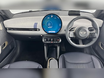 Used MINI Hatch 2024 for sale - 77564774: Photo