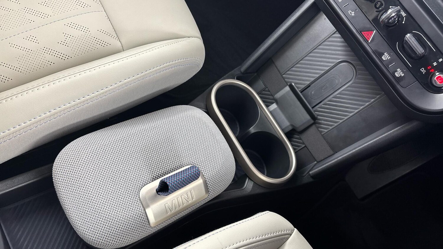 Used MINI Hatch 2025 for sale - 77016212: Photo 10