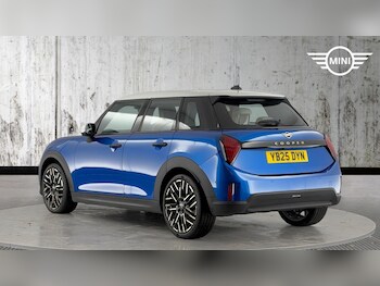 Used MINI Hatch 2025 for sale - 77016212: Photo