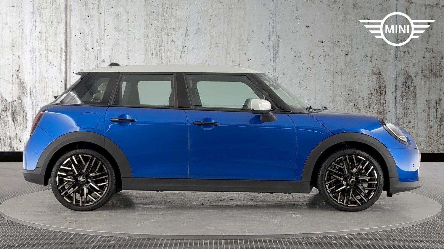 Used MINI Hatch 2025 for sale - 77016212: Photo 3