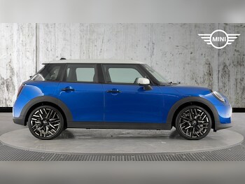 Used MINI Hatch 2025 for sale - 77016212: Photo