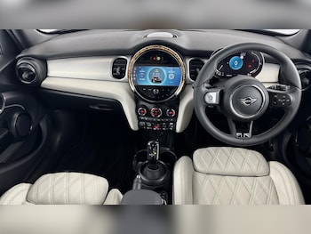 Used MINI Hatch 2024 for sale - 76952484: Photo