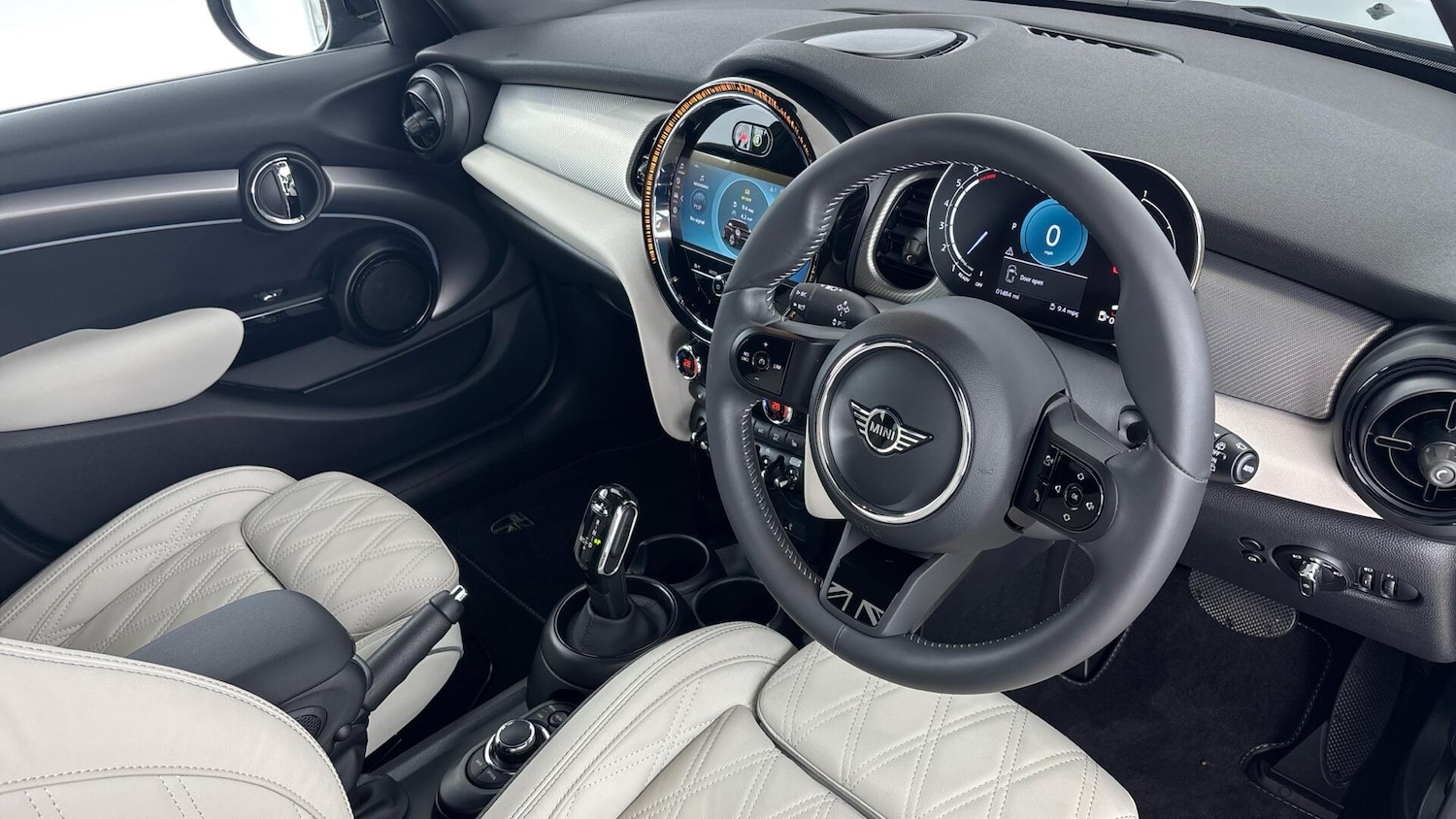 Used MINI Hatch 2024 for sale - 76952484: Photo 6