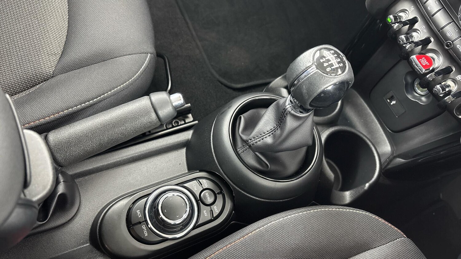 Used MINI Hatch 2022 for sale - 77564600: Photo 10