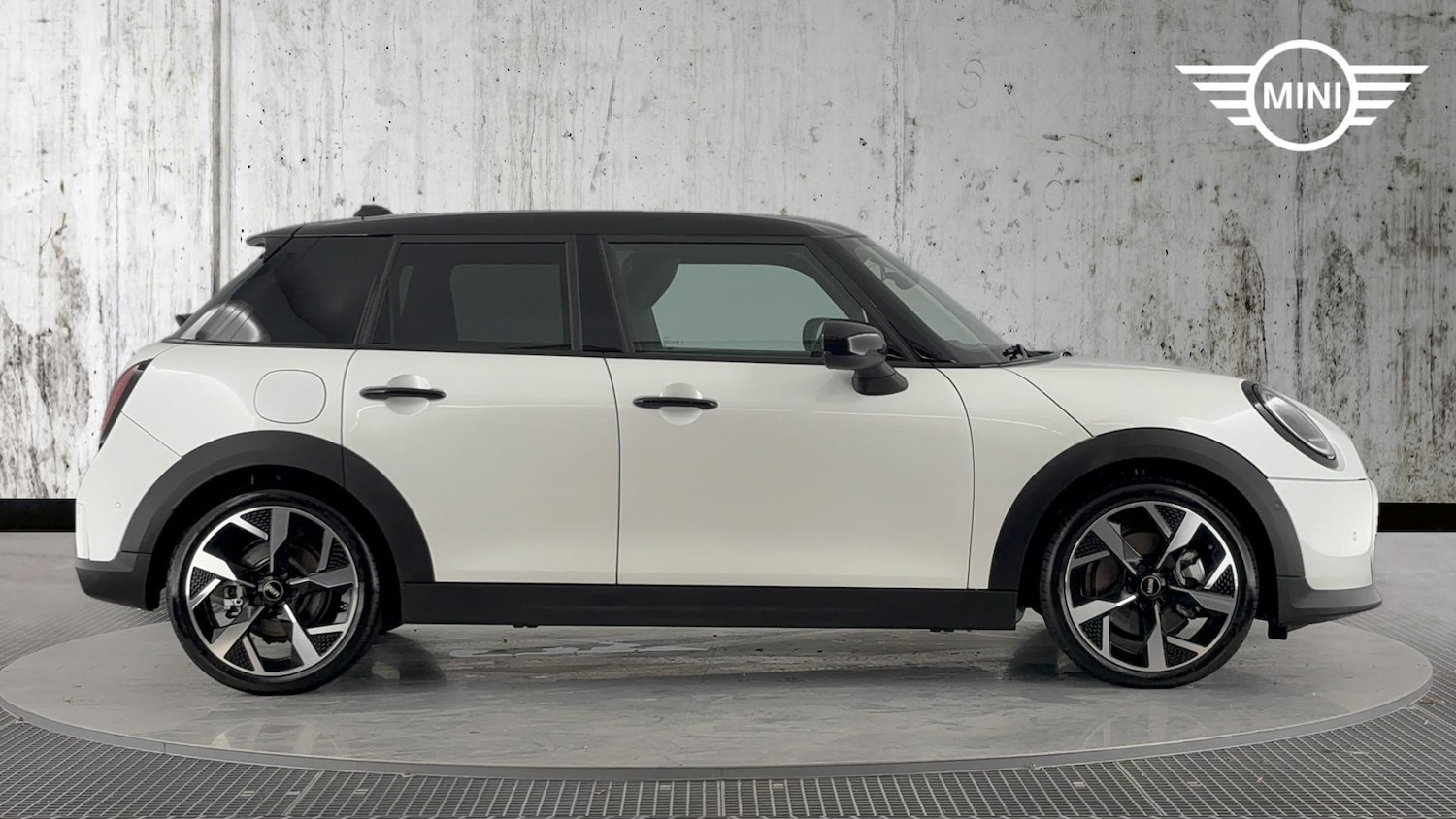 Used MINI Cooper 2025 for sale - 76760053: Photo 3