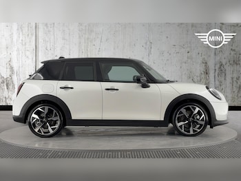 Used MINI Cooper 2025 for sale - 76760053: Photo