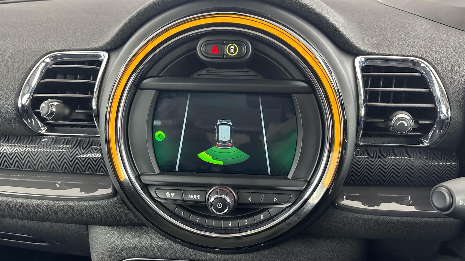 Used MINI Clubman 2018 for sale - 77130566: Photo 24