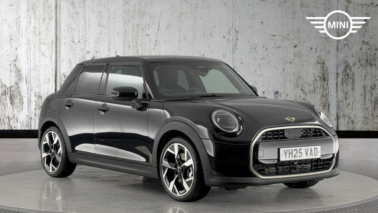 Used MINI Cooper 2025 for sale - 76760050: Photo 1