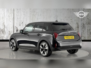 Used MINI Cooper 2025 for sale - 76760050: Photo