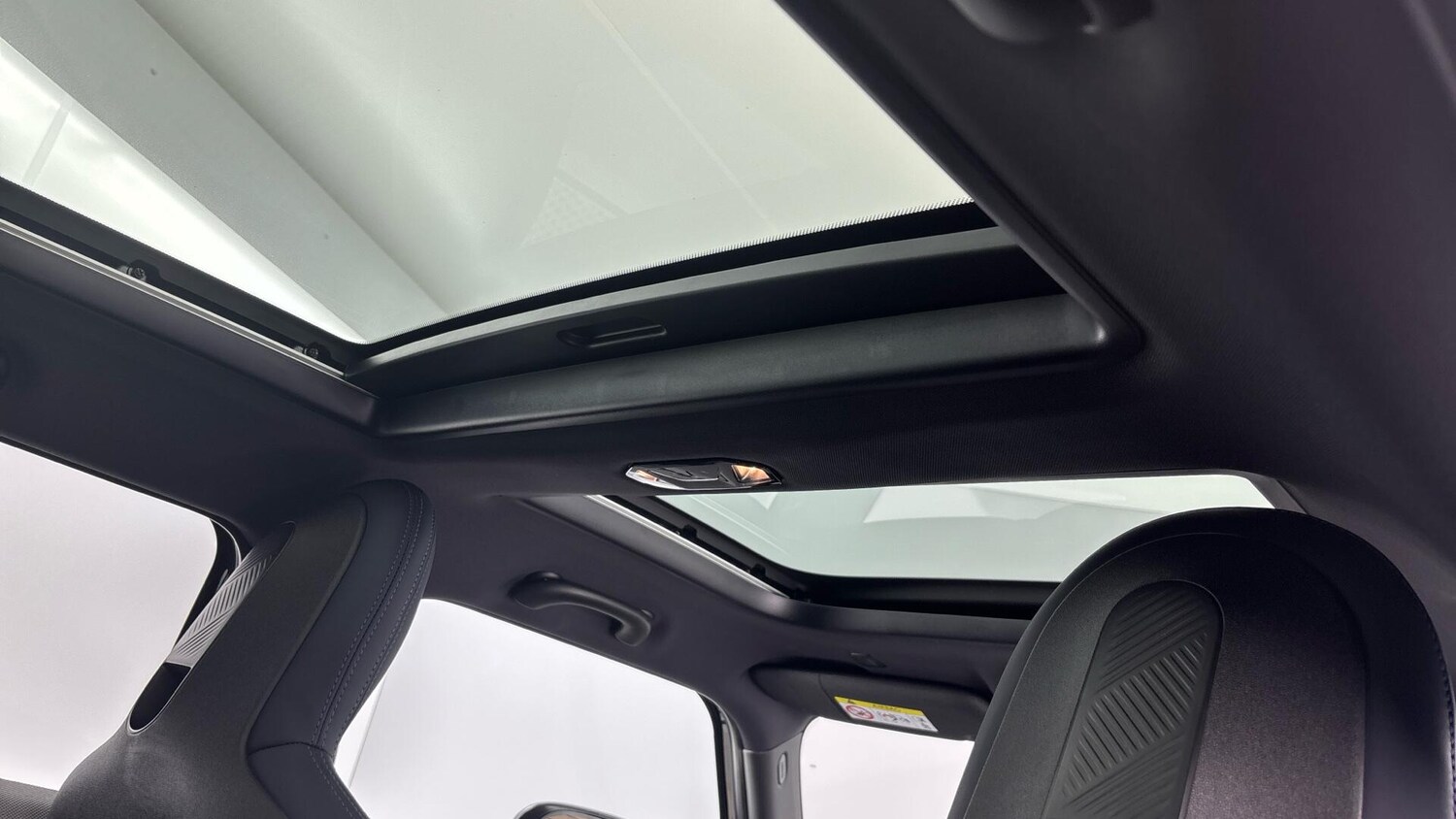 Used MINI Cooper 2025 for sale - 76760050: Photo 37