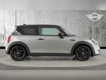 Used MINI Hatch 2024 for sale - 77467959: Photo