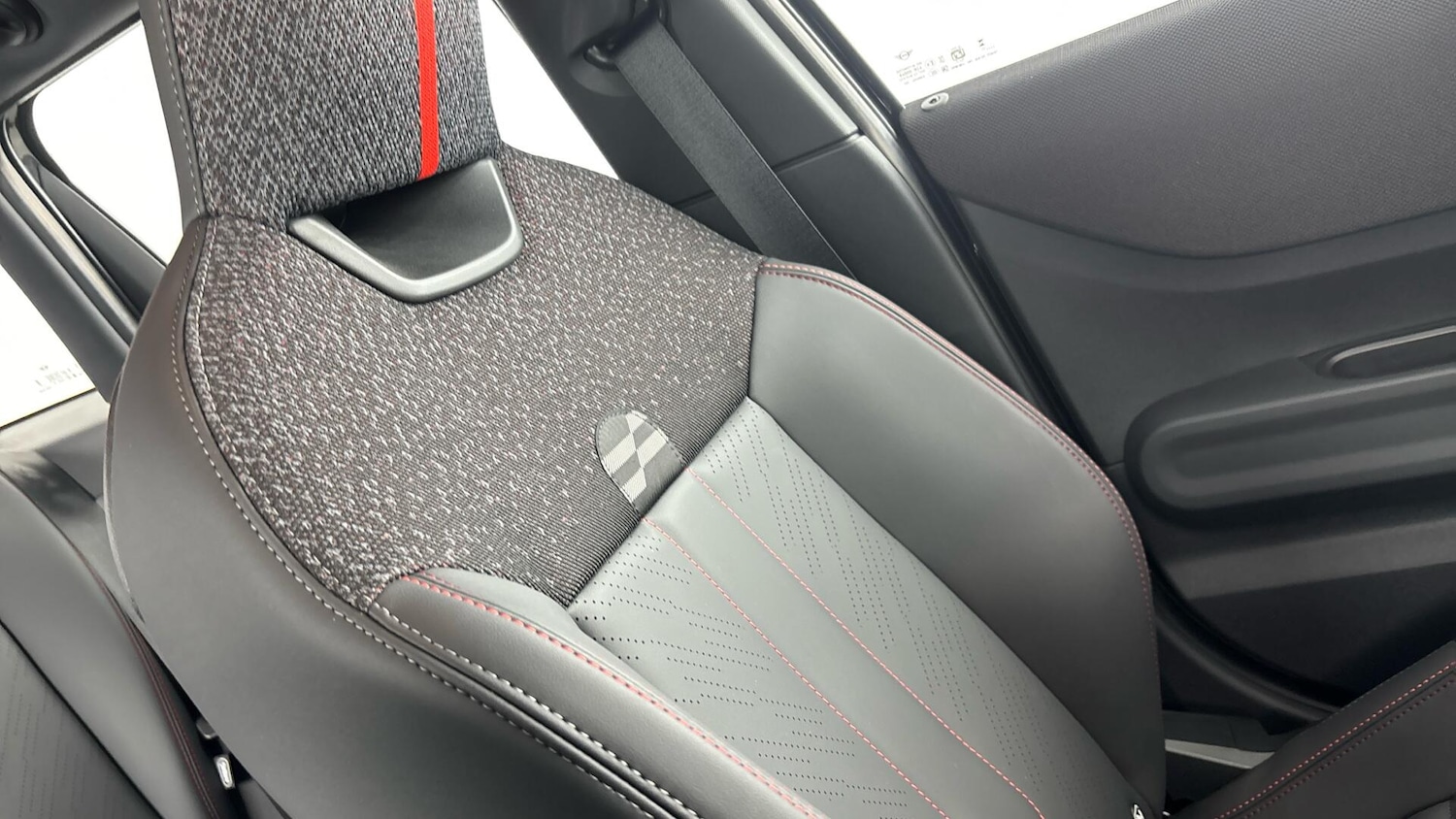 Used MINI Cooper 2025 for sale - 76832910: Photo 38