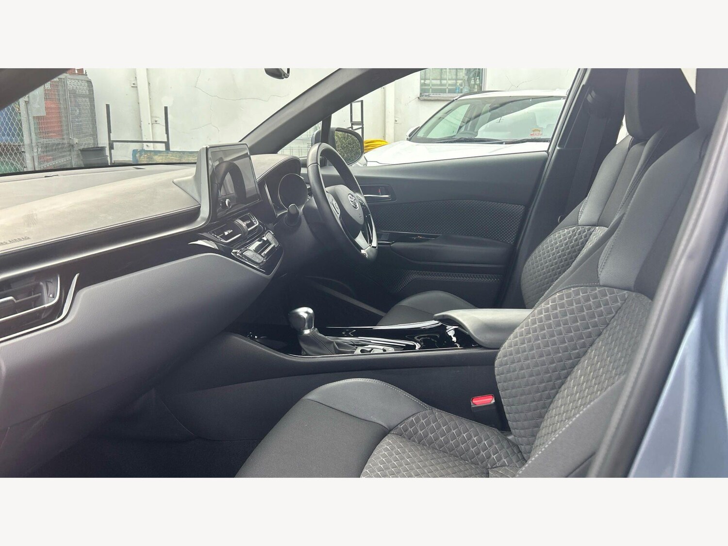 Used Toyota C-HR 2023 for sale - 78019771: Photo 12