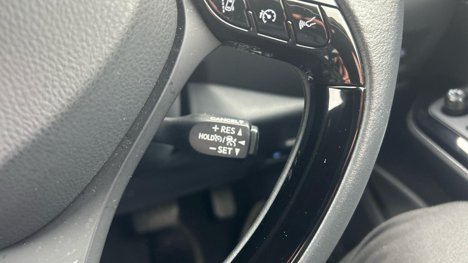 Used Toyota C-HR 2023 for sale - 78019771: Photo 33