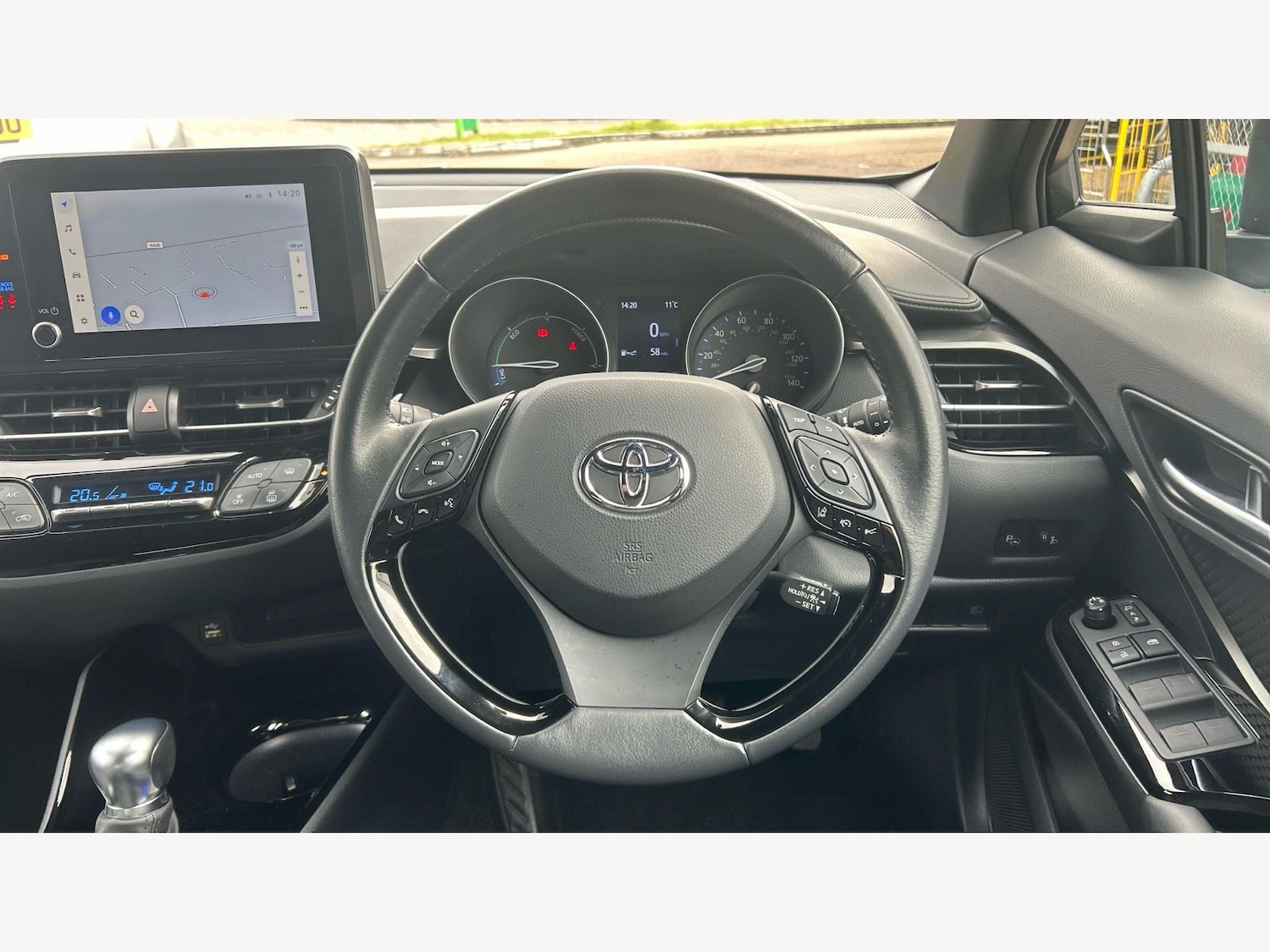 Used Toyota C-HR 2023 for sale - 78019771: Photo 8