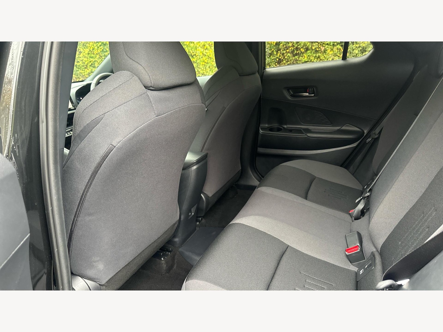 Used Toyota C-HR 2024 for sale - 76607457: Photo 15