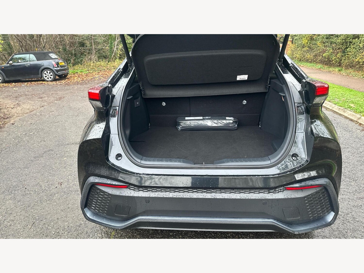 Used Toyota C-HR 2024 for sale - 76607457: Photo 16