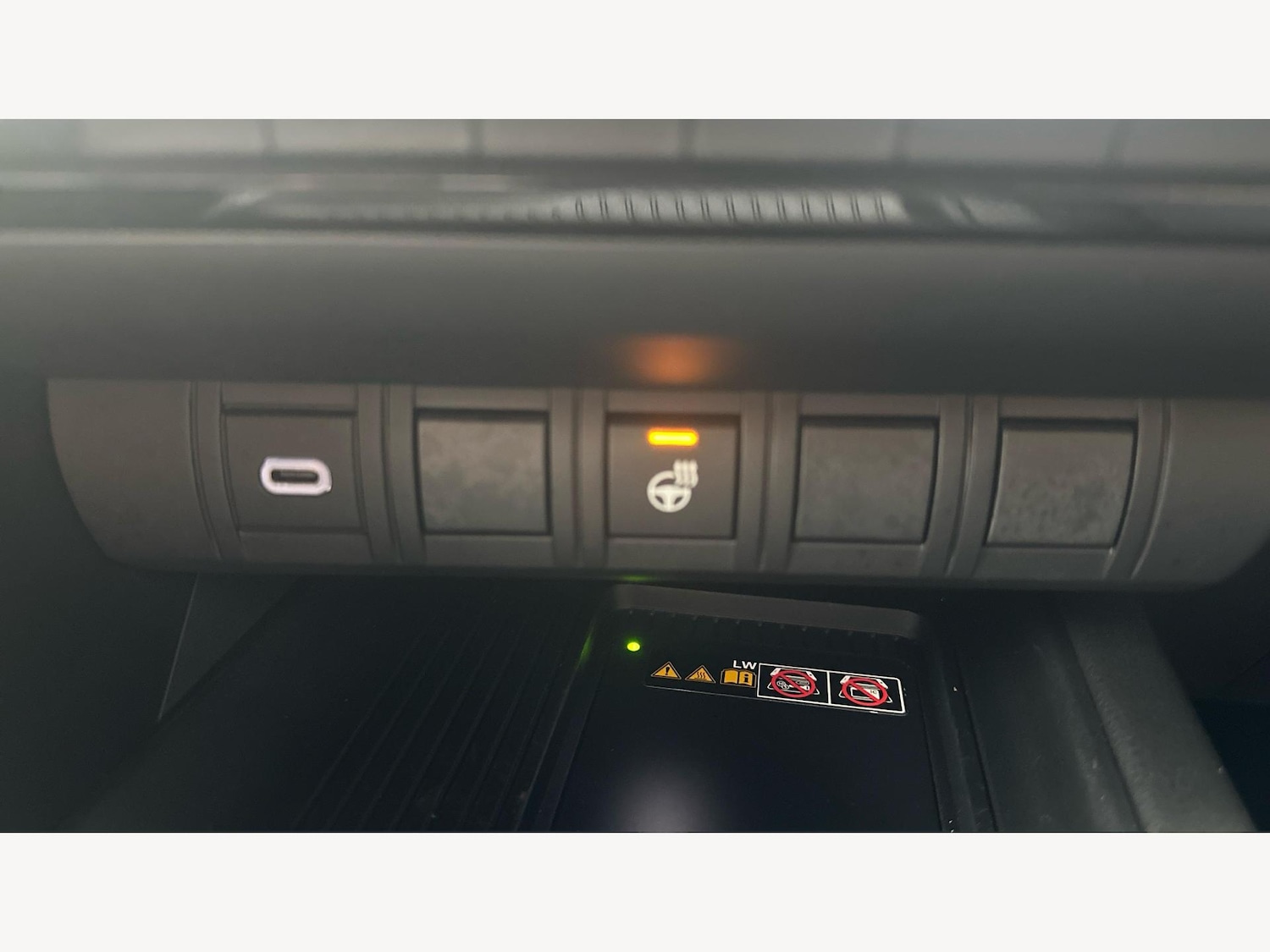 Used Toyota C-HR 2024 for sale - 76607457: Photo 27