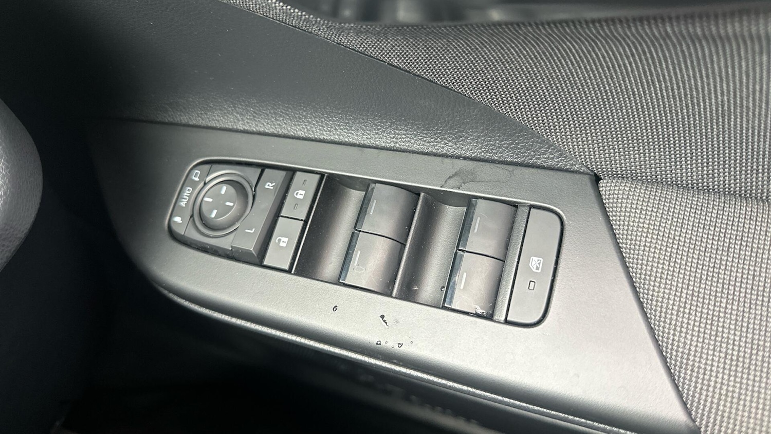 Used Toyota C-HR 2024 for sale - 76607457: Photo 38