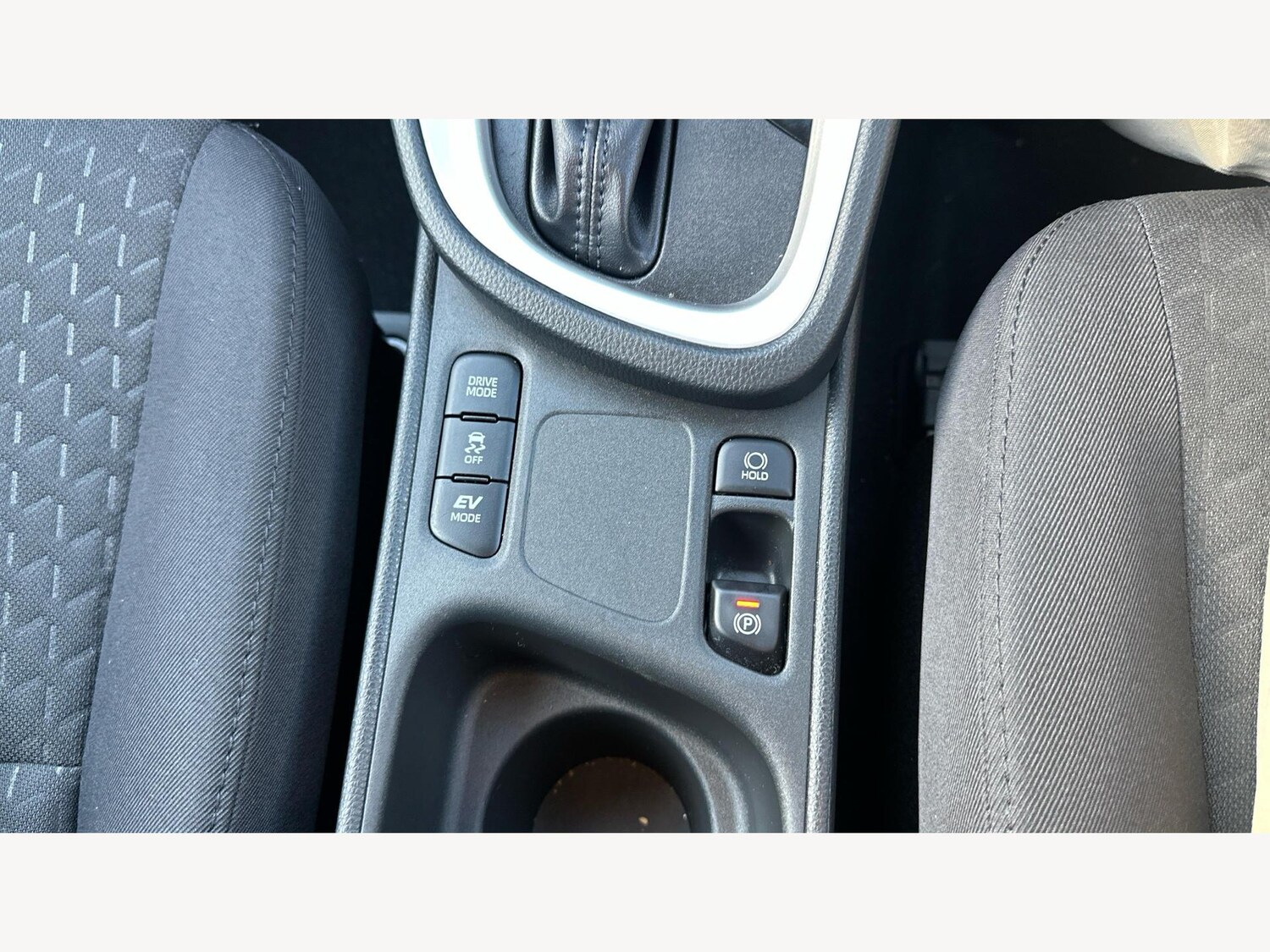 Used Toyota Yaris Cross for sale - 77175906: Photo 24