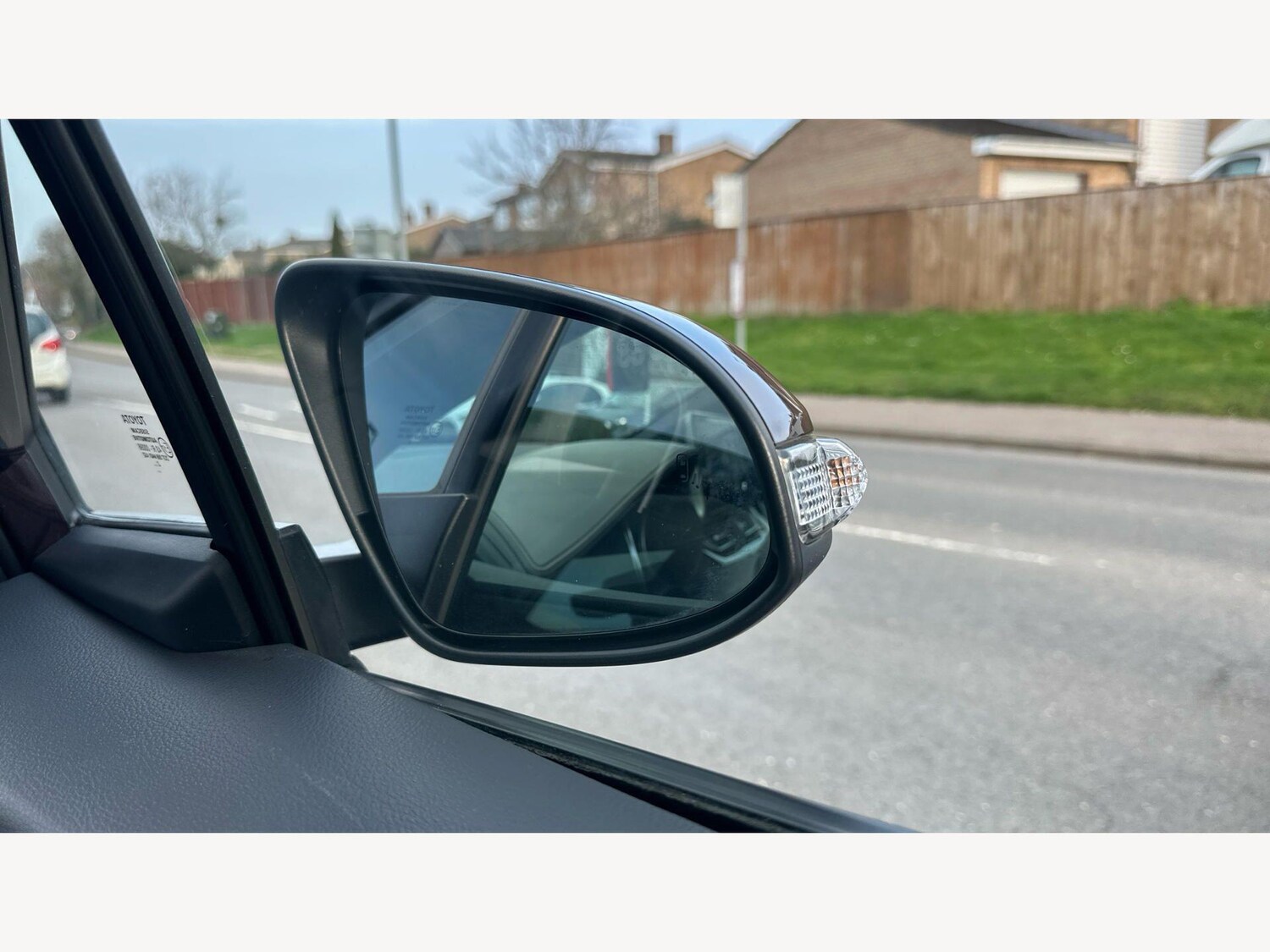 Used Toyota C-HR for sale - 77939546: Photo 31