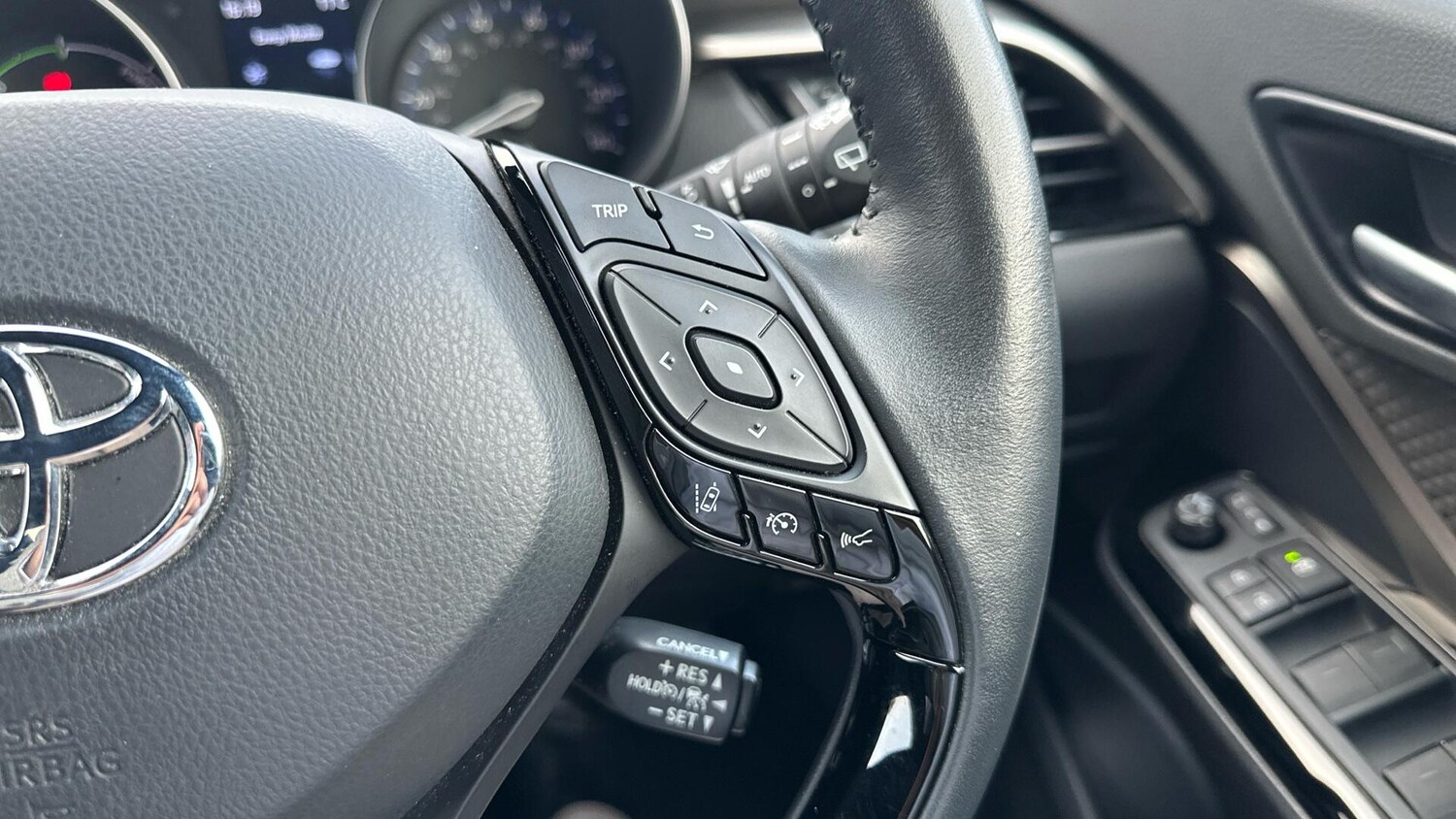 Used Toyota C-HR for sale - 77939546: Photo 33