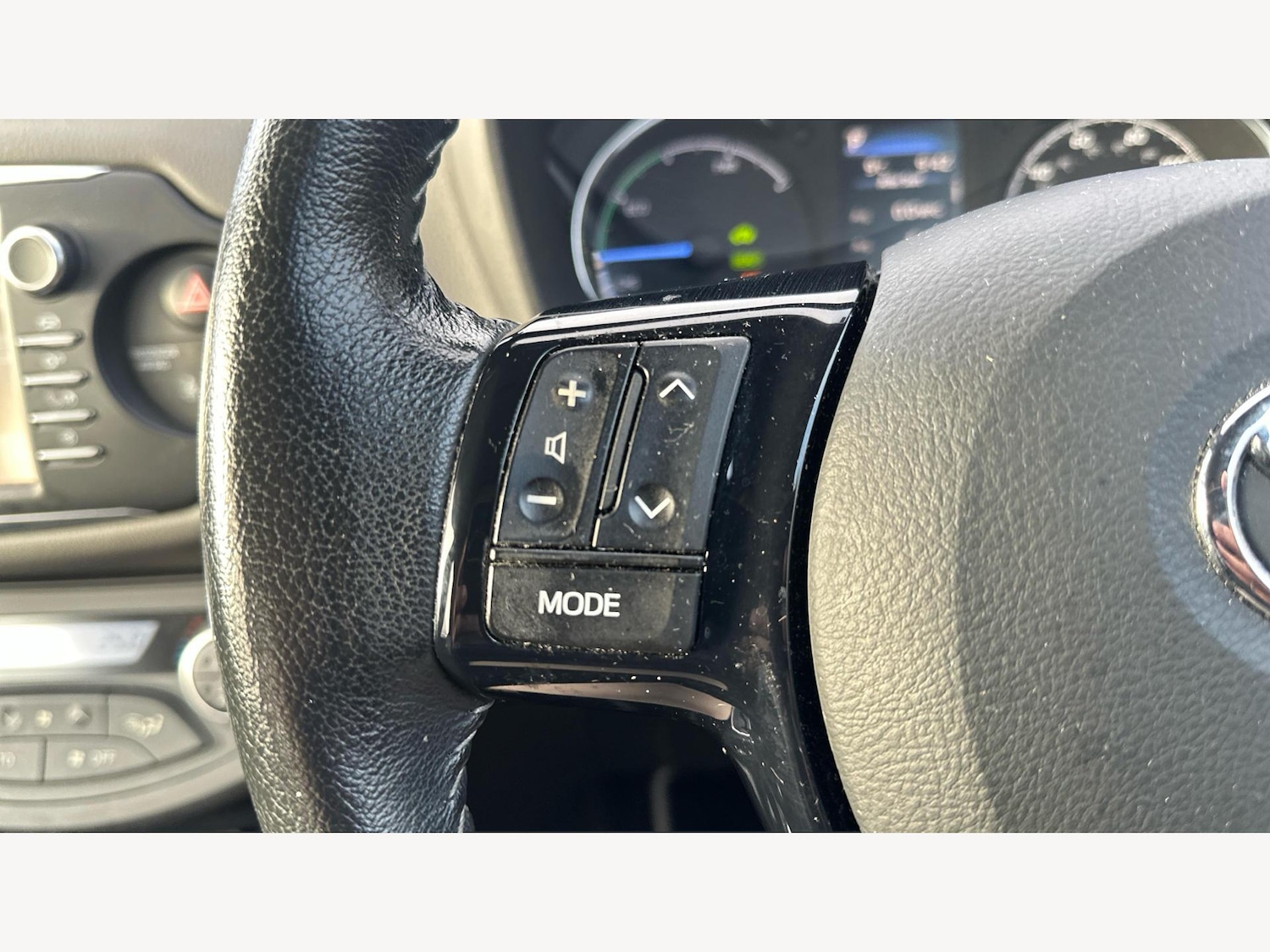 Used Toyota Yaris 2018 for sale - 76855900: Photo 25