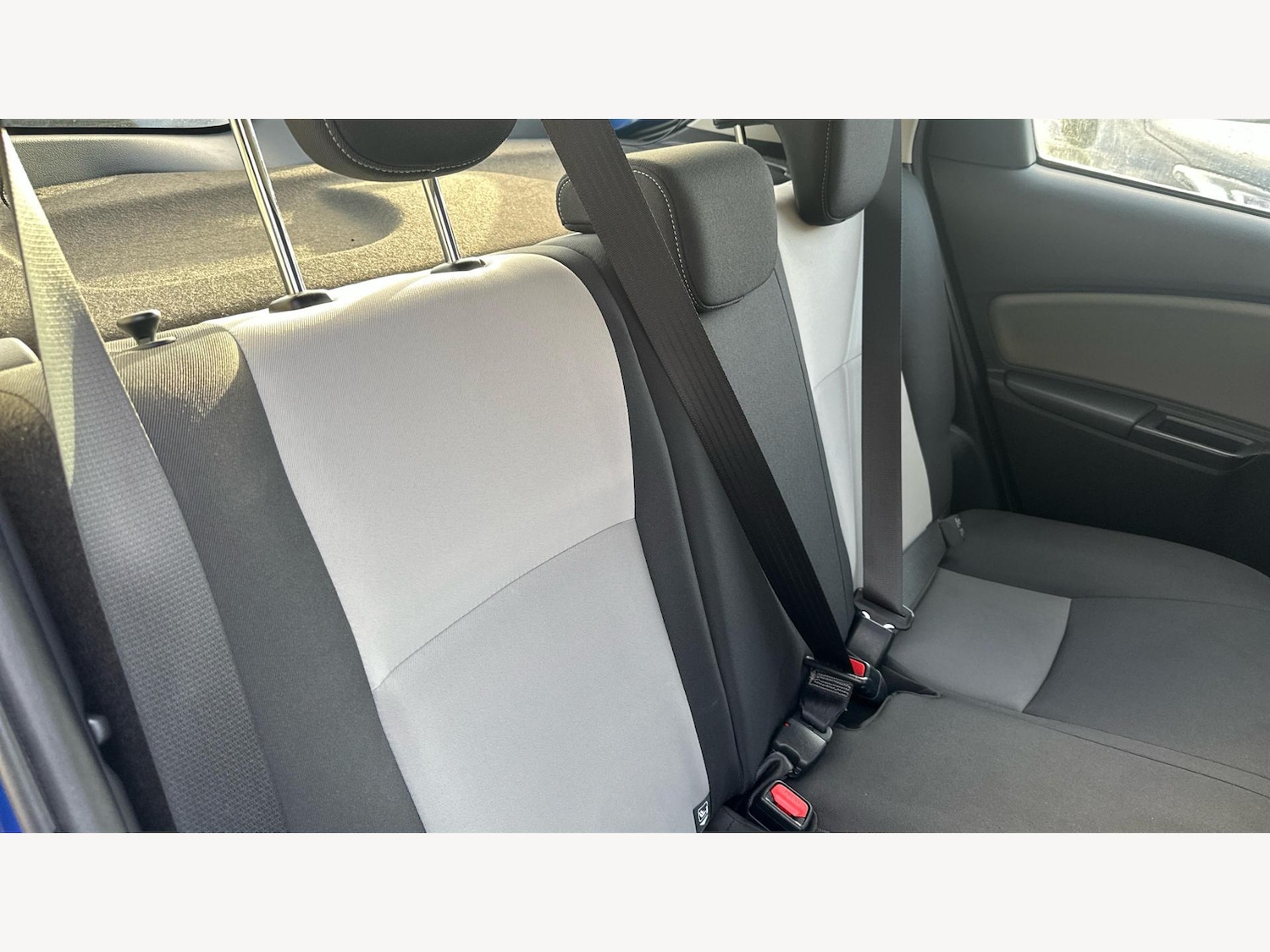Used Toyota Yaris 2018 for sale - 76855900: Photo 31