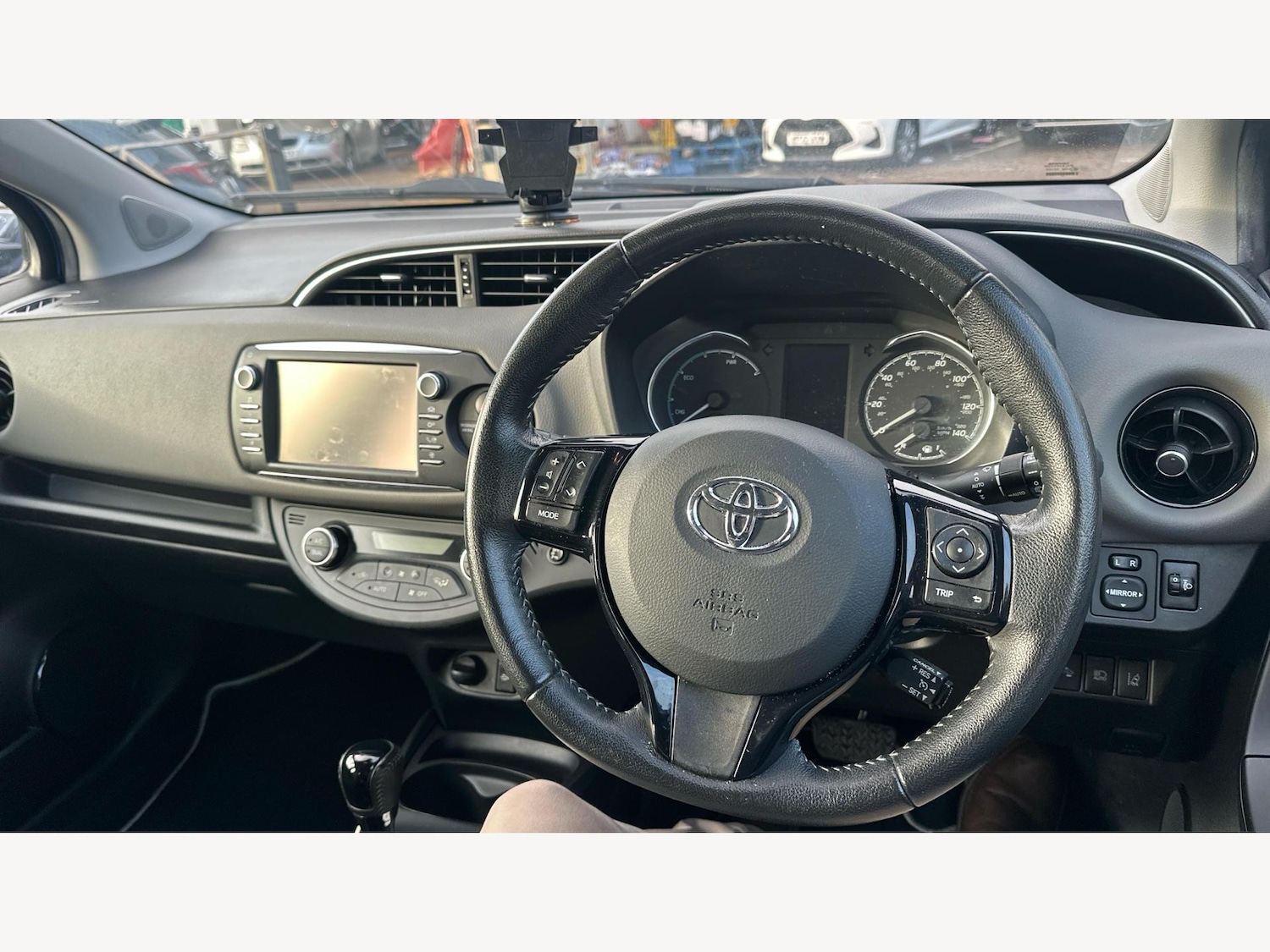 Used Toyota Yaris 2018 for sale - 76855900: Photo 8
