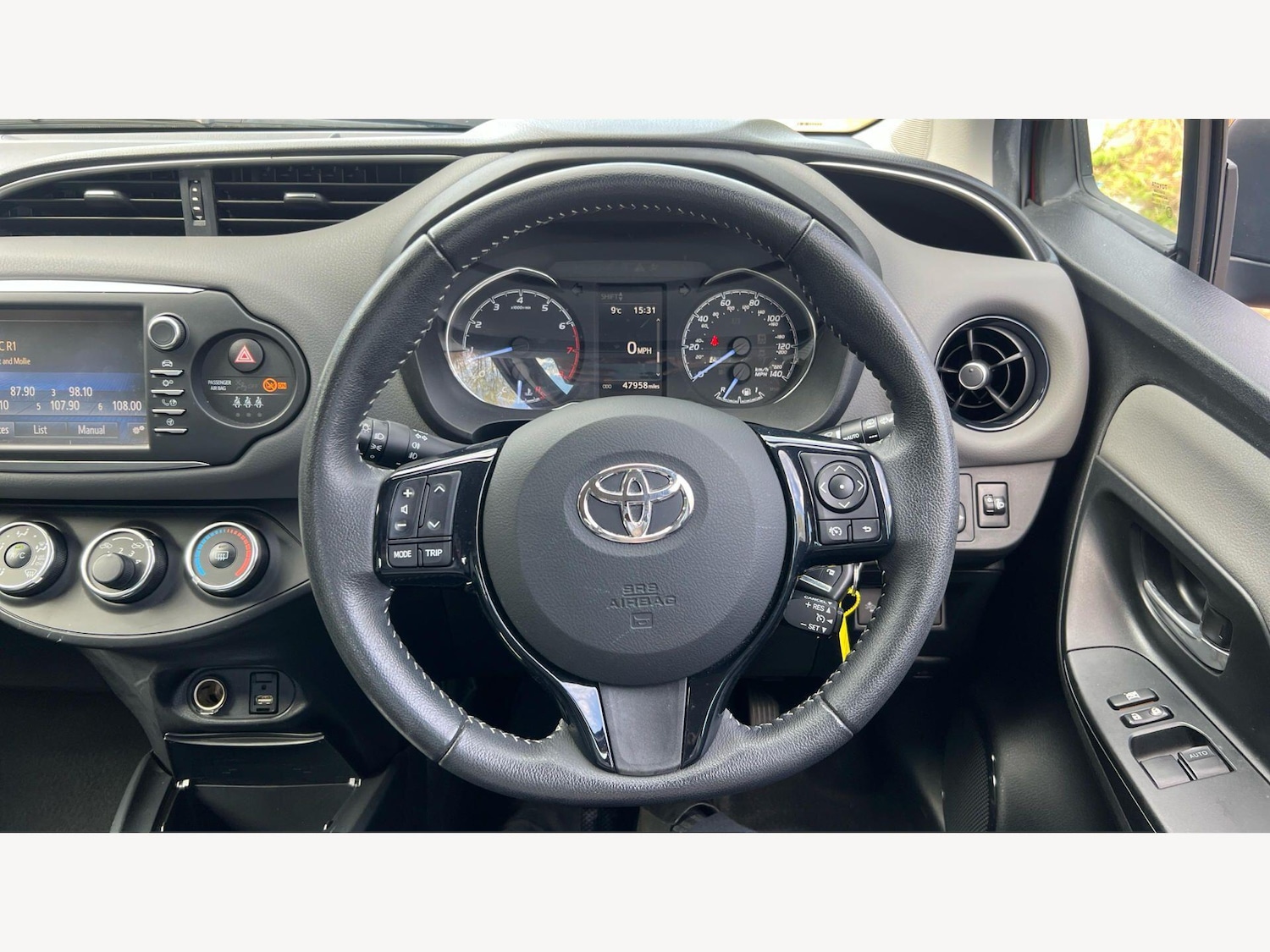 Used Toyota Yaris 2018 for sale - 78047580: Photo 10