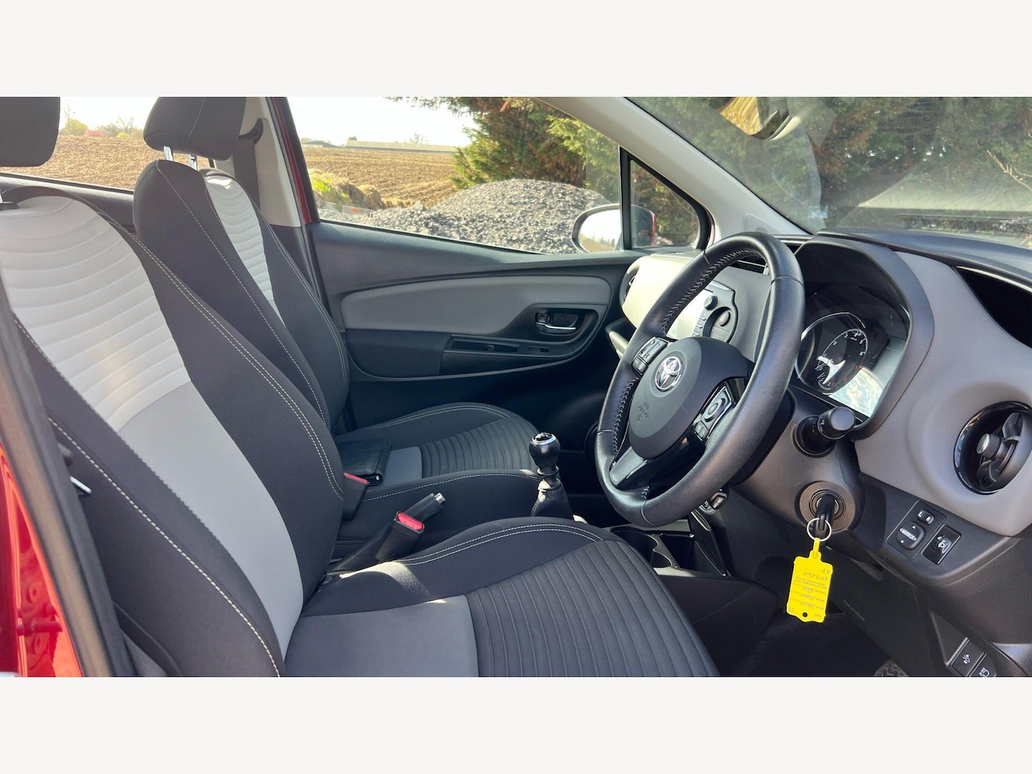 Used Toyota Yaris 2018 for sale - 78047580: Photo 13