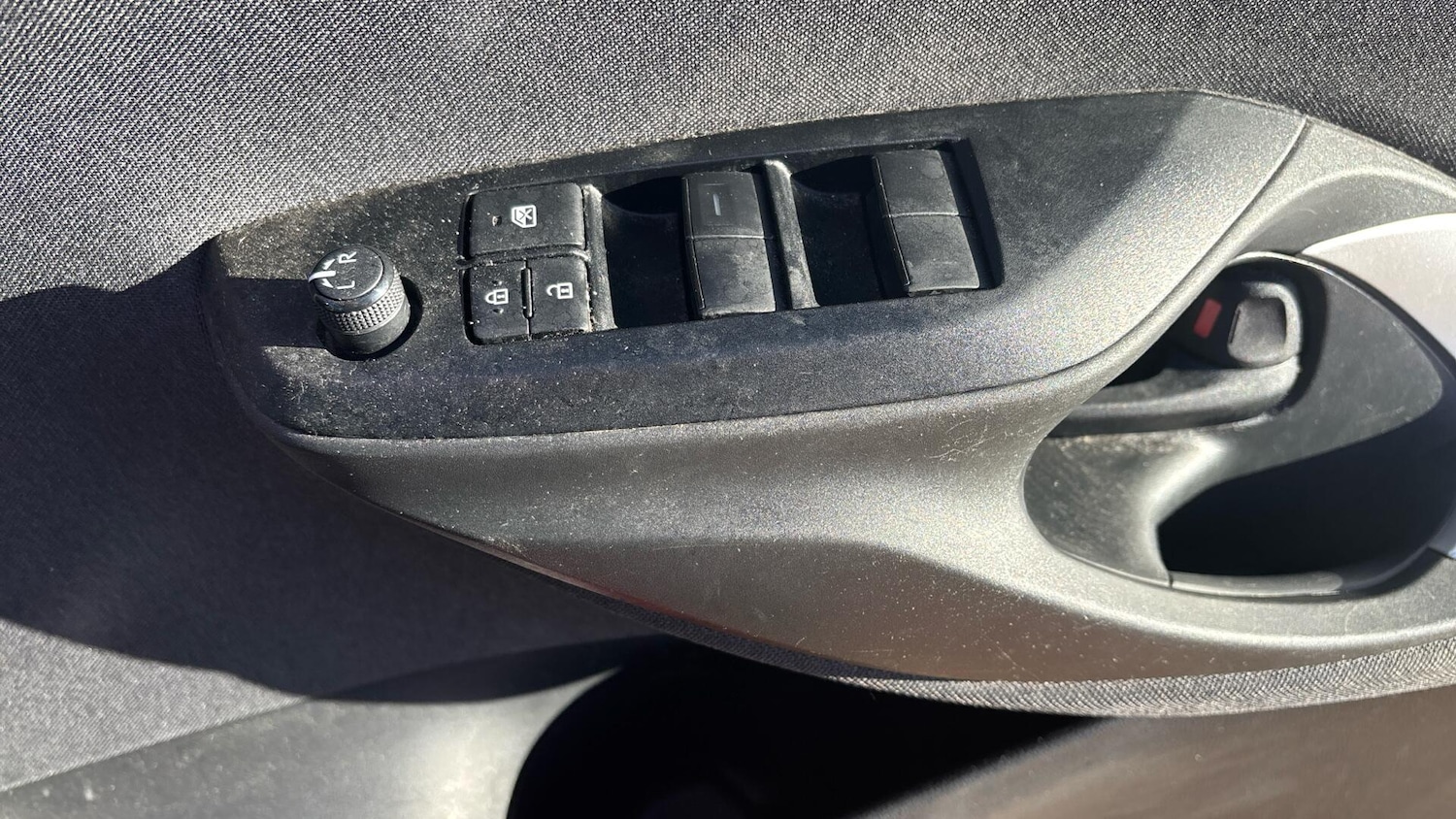 Used Toyota Yaris 2022 for sale - 76441124: Photo 36