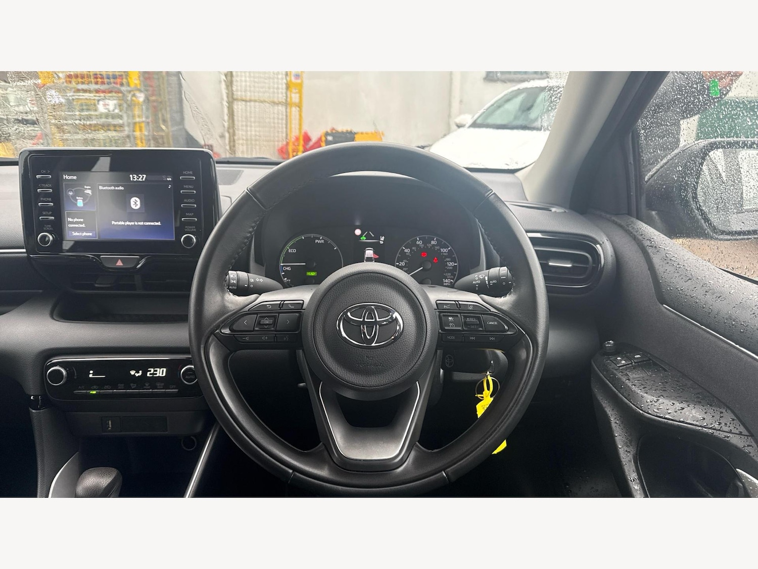 Used Toyota Yaris 2022 for sale - 76849753: Photo 8