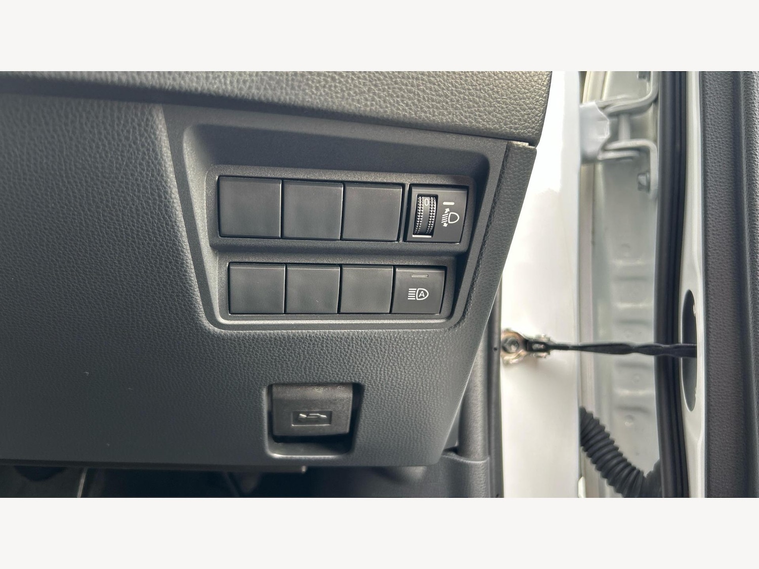 Used Toyota Yaris Cross 2023 for sale - 77101964: Photo 30