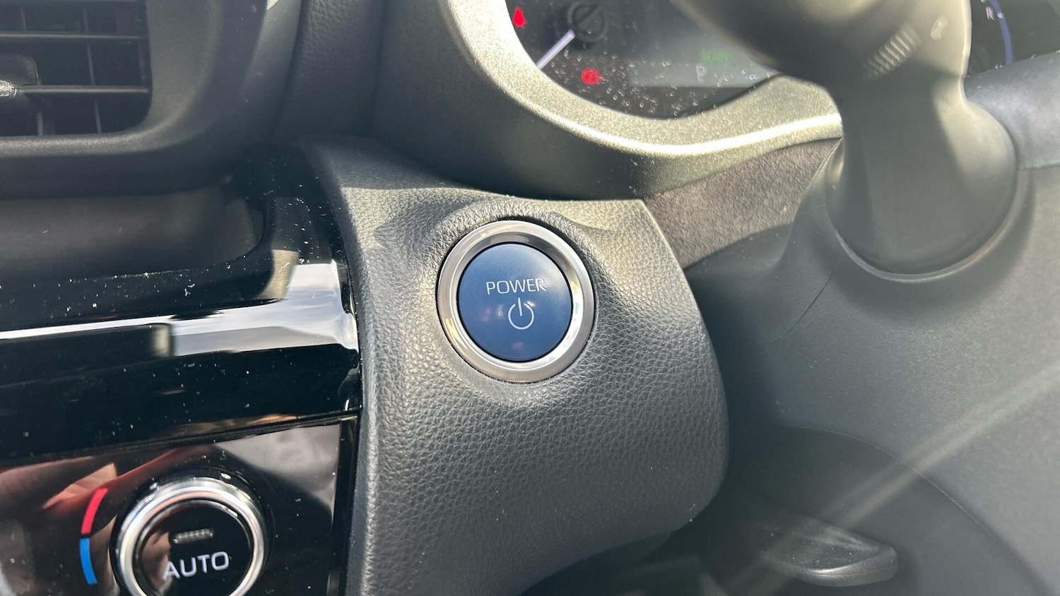 Used Toyota Yaris Cross 2023 for sale - 77101964: Photo 32