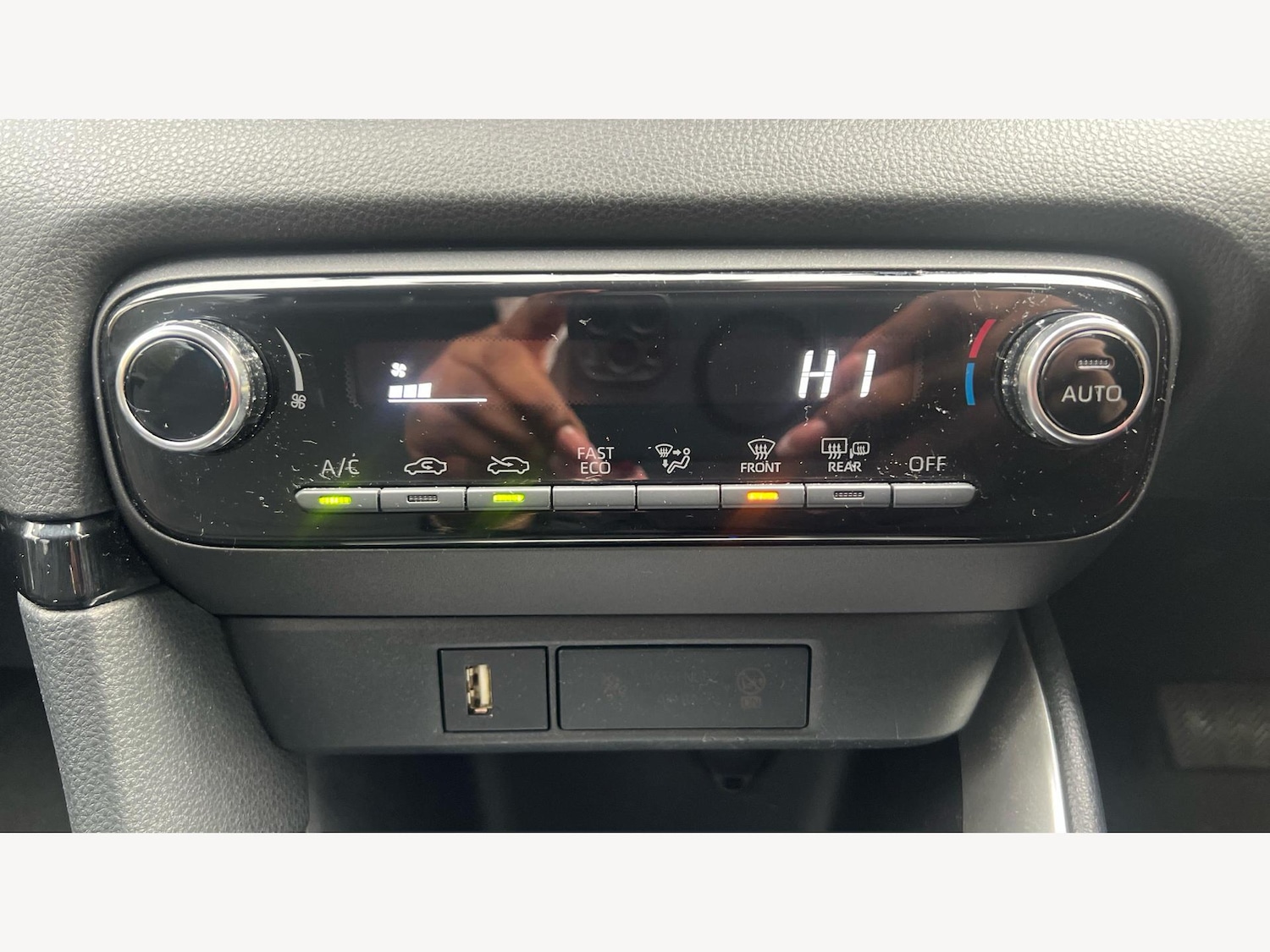 Used Toyota Yaris 2023 for sale - 77320306: Photo 25